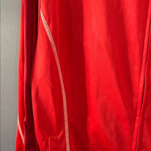 Liverpool Red Performance Jacket - Picture 4 of 9